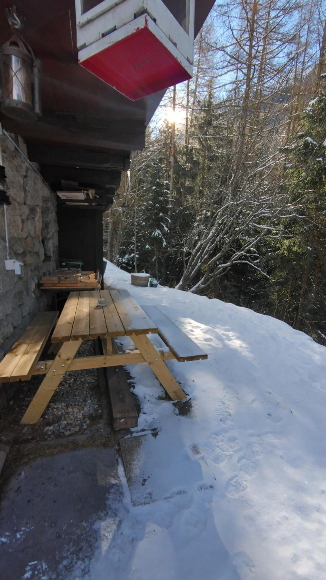 Petit Chalet Rustique Et Bucolique Bovernier Luaran gambar