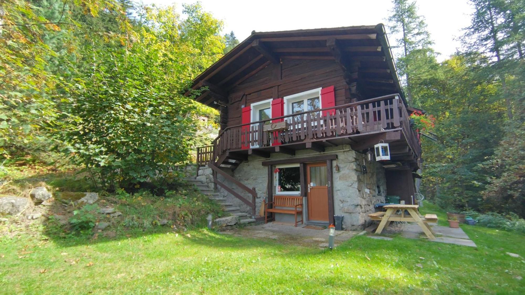 Petit Chalet Rustique Et Bucolique Bovernier Luaran gambar