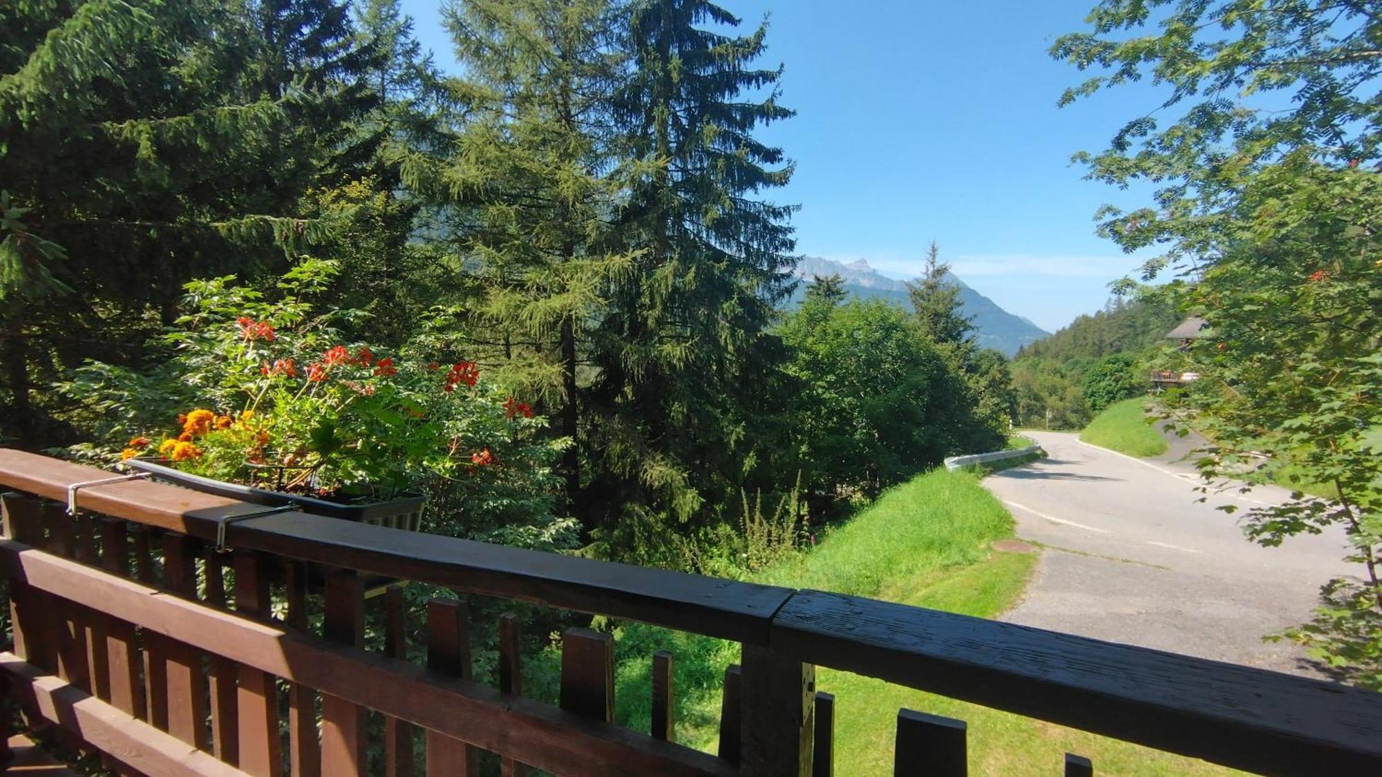 Petit Chalet Rustique Et Bucolique Bovernier Luaran gambar